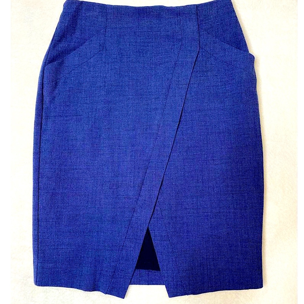 Navy blue skirt